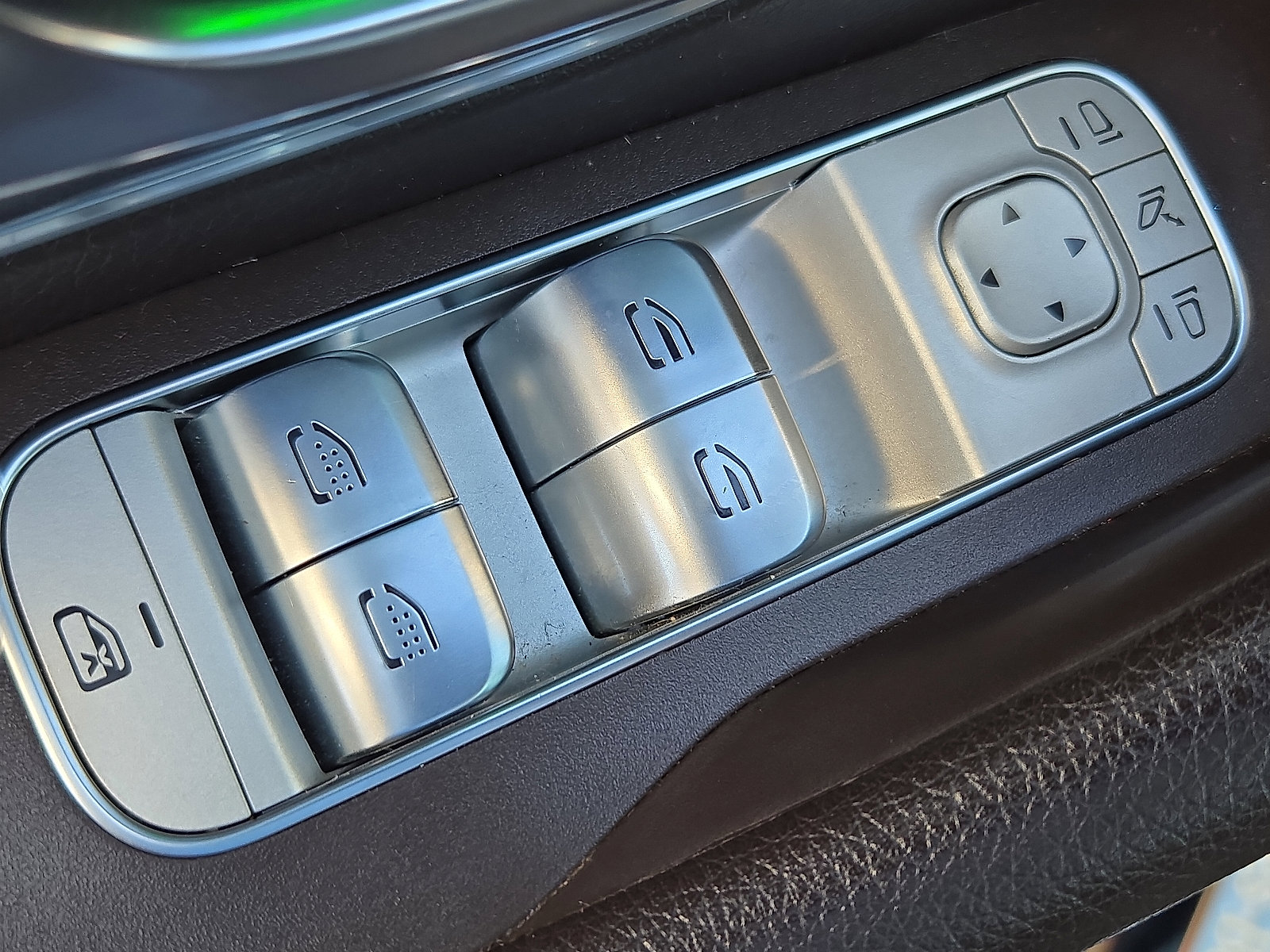 Used 2020 Mercedes-Benz GLS 450 4MATIC image 7