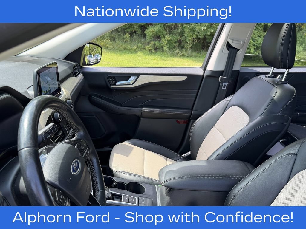 Used 2021 Ford Escape Titanium w/ Titanium Elite Package AWD/4WD image 10