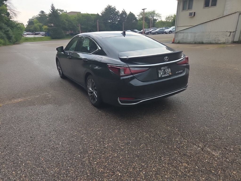 Used 2024 Lexus ES 300h Ultra Luxury w/ Accessory Package (Z1) FWD image 14