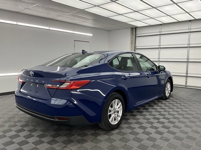 Used 2025 Toyota Camry SE image 23