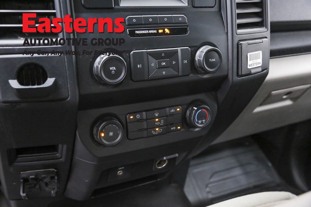 Used 2020 Ford F150 XL w/ Trailer Tow Package image 19