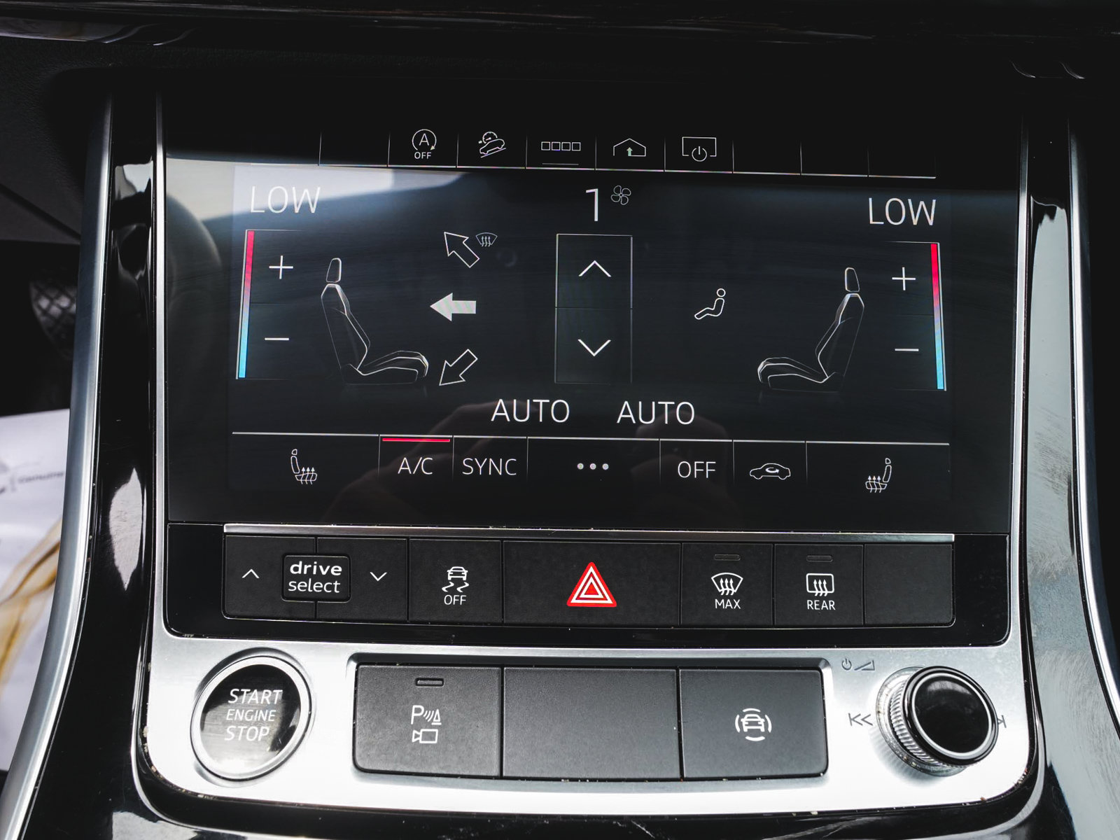 Used 2023 Audi Q7 3.0T Premium w/ Convenience Package AWD/4WD image 25