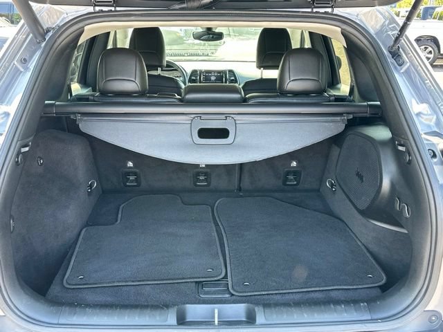 Used 2020 Jeep Cherokee Limited w/ Luxury Group AWD/4WD image 14
