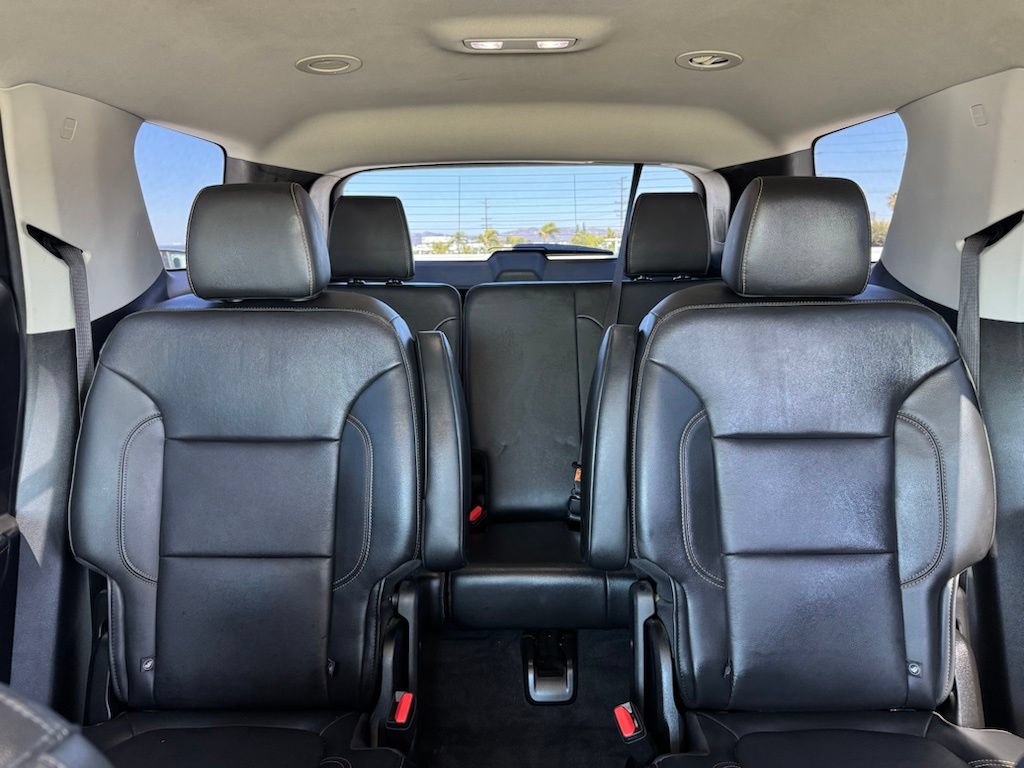 Used 2020 Chevrolet Traverse RS w/ LPO, Floor Liner Package FWD image 19