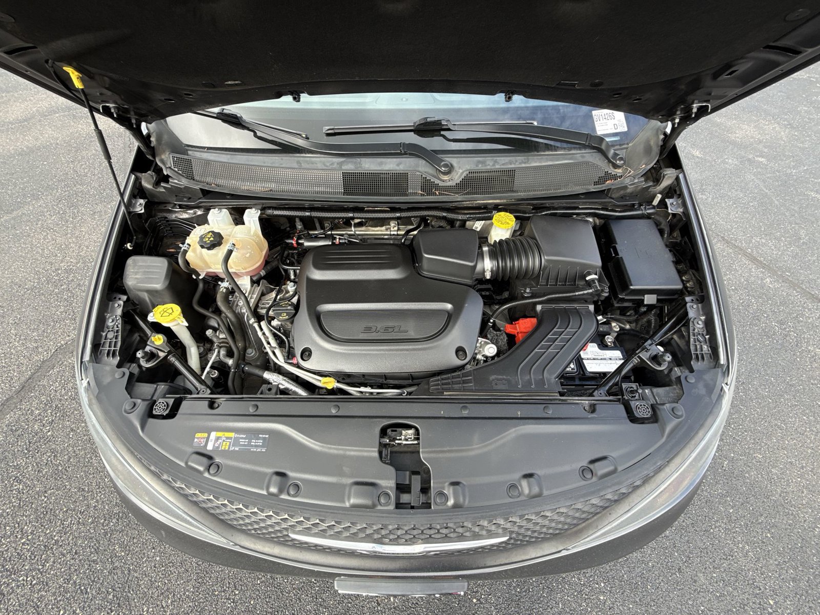 Used 2022 Chrysler Voyager LX FWD image 26