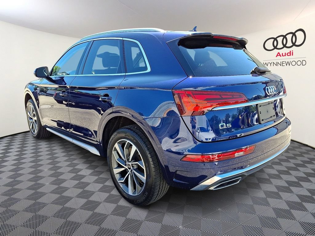Used 2023 Audi Q5 2.0T Premium w/ Convenience Package AWD/4WD image 4