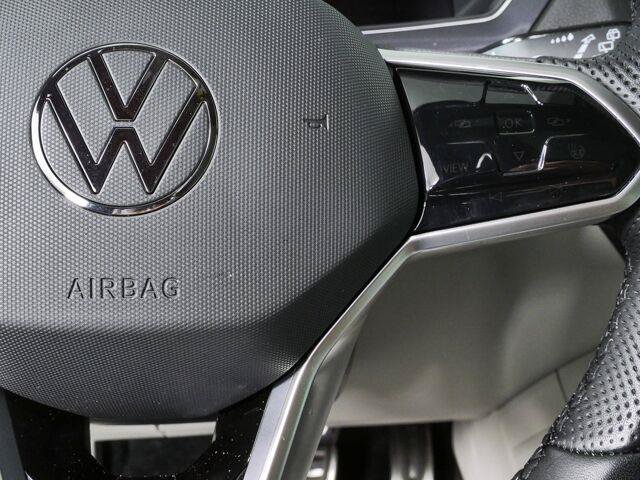 Used 2024 Volkswagen Tiguan SE R-Line FWD image 36