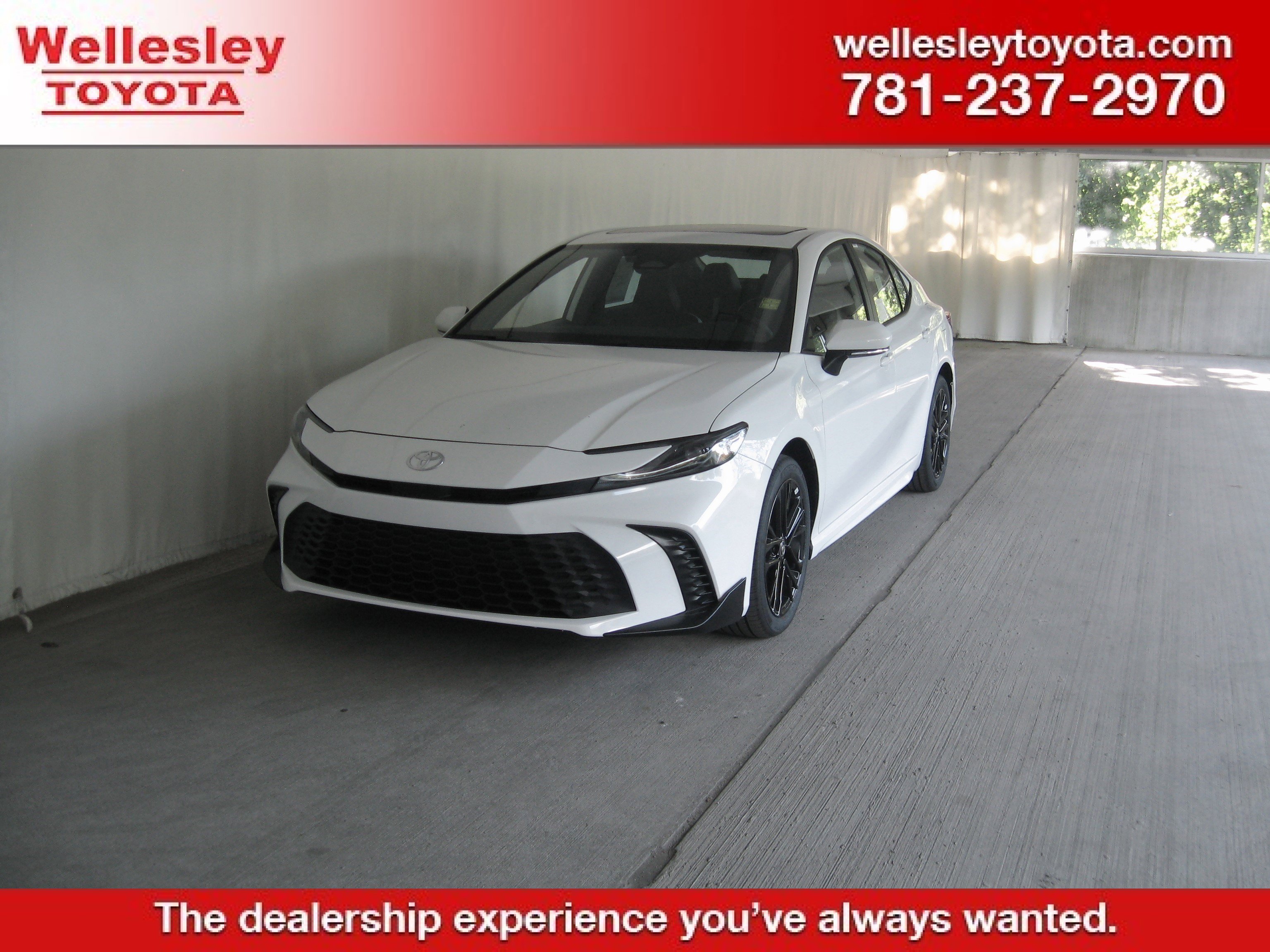 New 2025 Toyota Camry SE