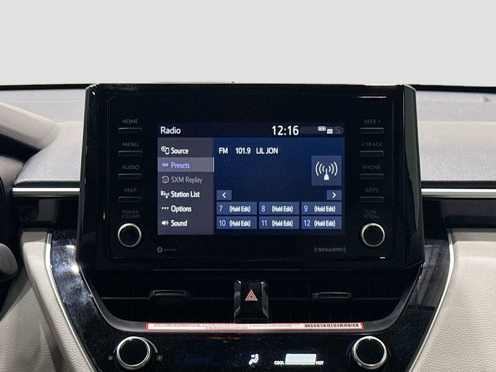 Used 2022 Toyota Corolla Cross L image 22