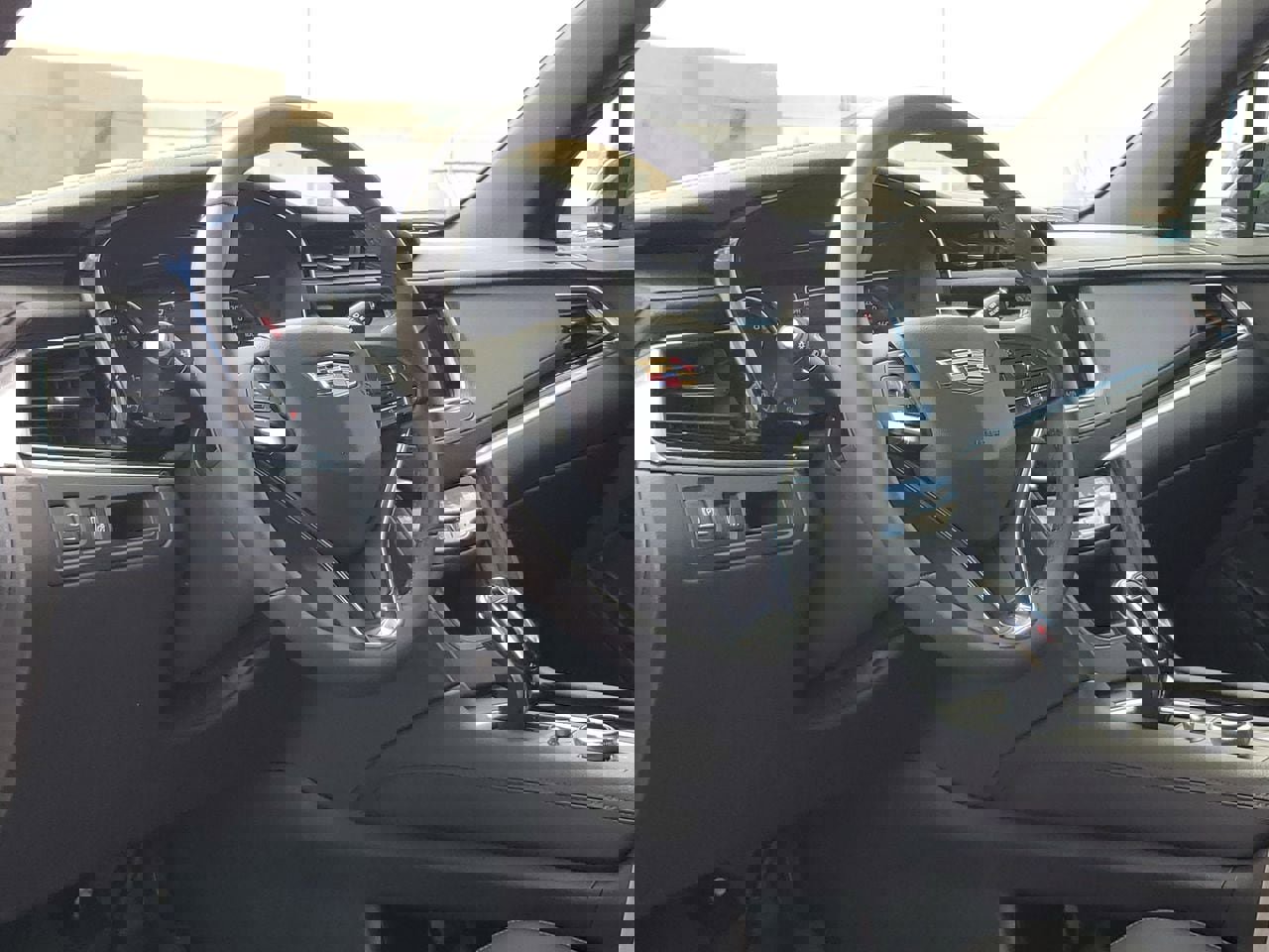 New 2025 Cadillac XT6 Luxury image 45