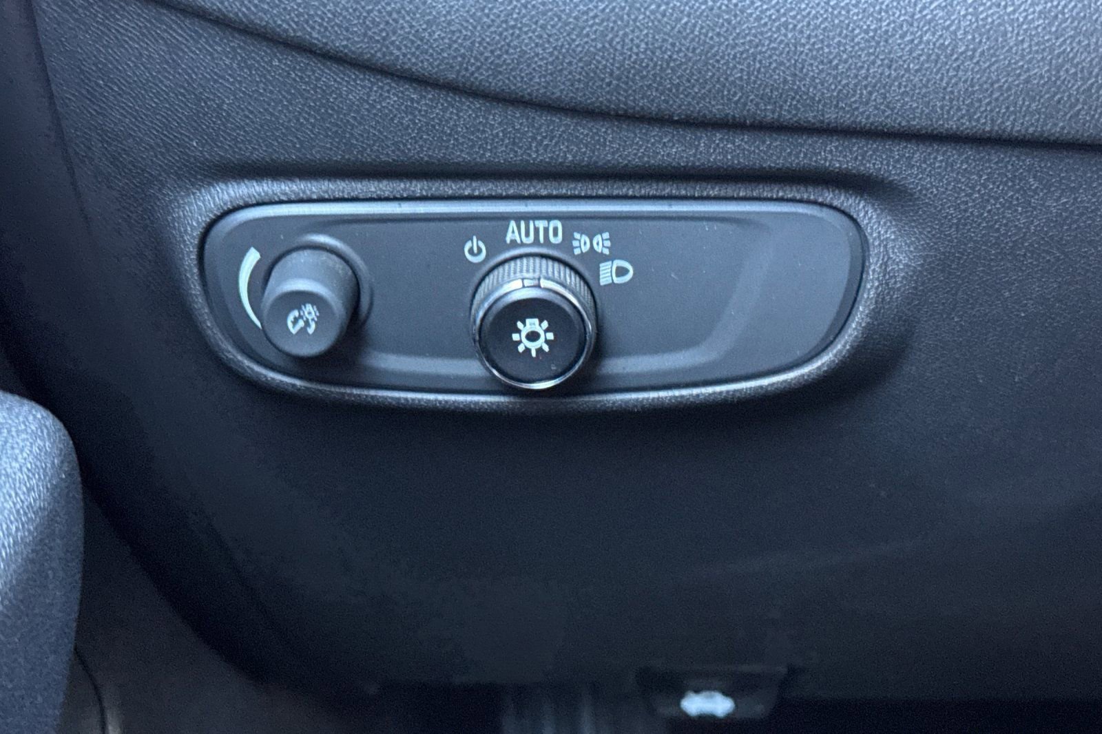 Certified 2022 Chevrolet Equinox LT image 30