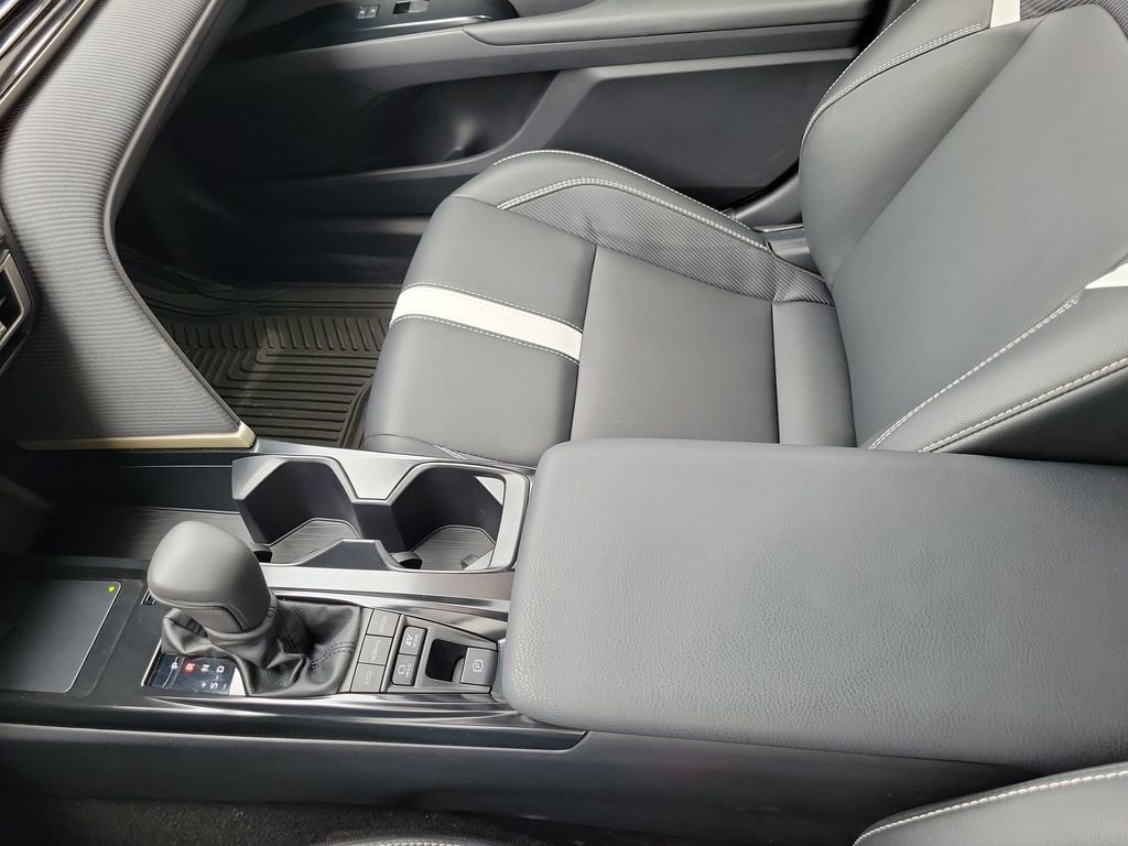 Used 2026 Toyota Camry SE FWD image 22
