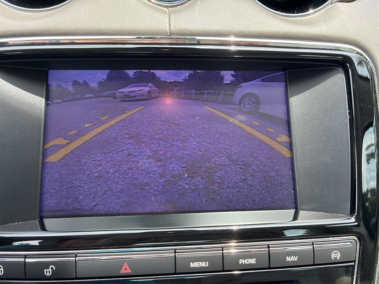 Used 2013 Jaguar XJ w/ Front Seat Comfort Pkg RWD image 34