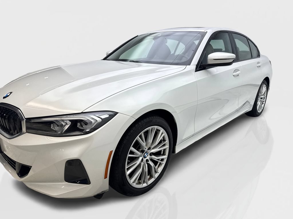 Used 2023 BMW 330i Sedan w/ Driving Assistance Package RWD image 11