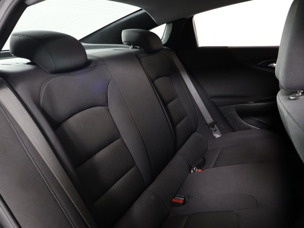 Used 2025 Chevrolet Malibu LS image 30