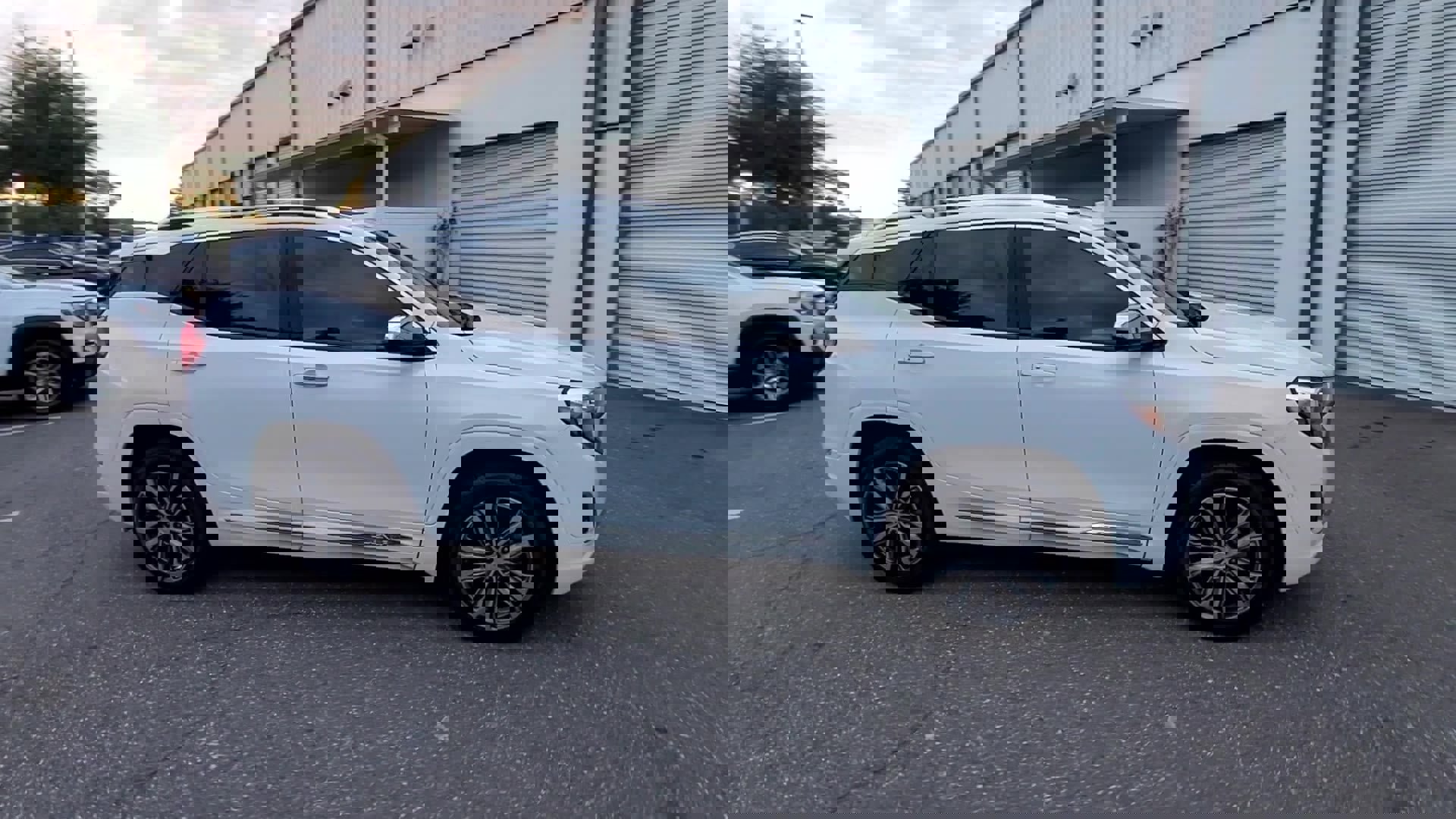 Used 2020 GMC Terrain Denali w/ Denali Premium Package image 48