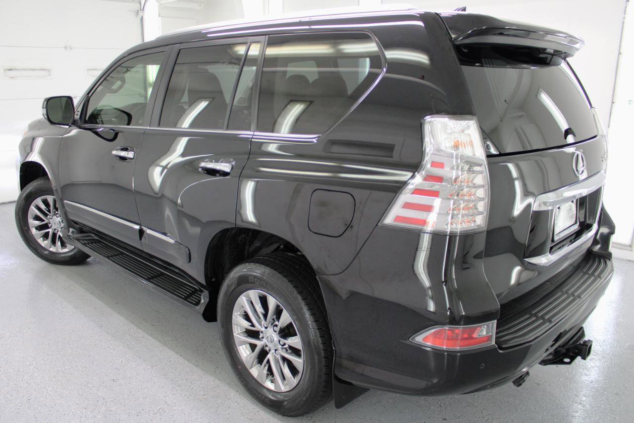 Used 2017 Lexus GX 460 Premium w/ Premium Package image 31