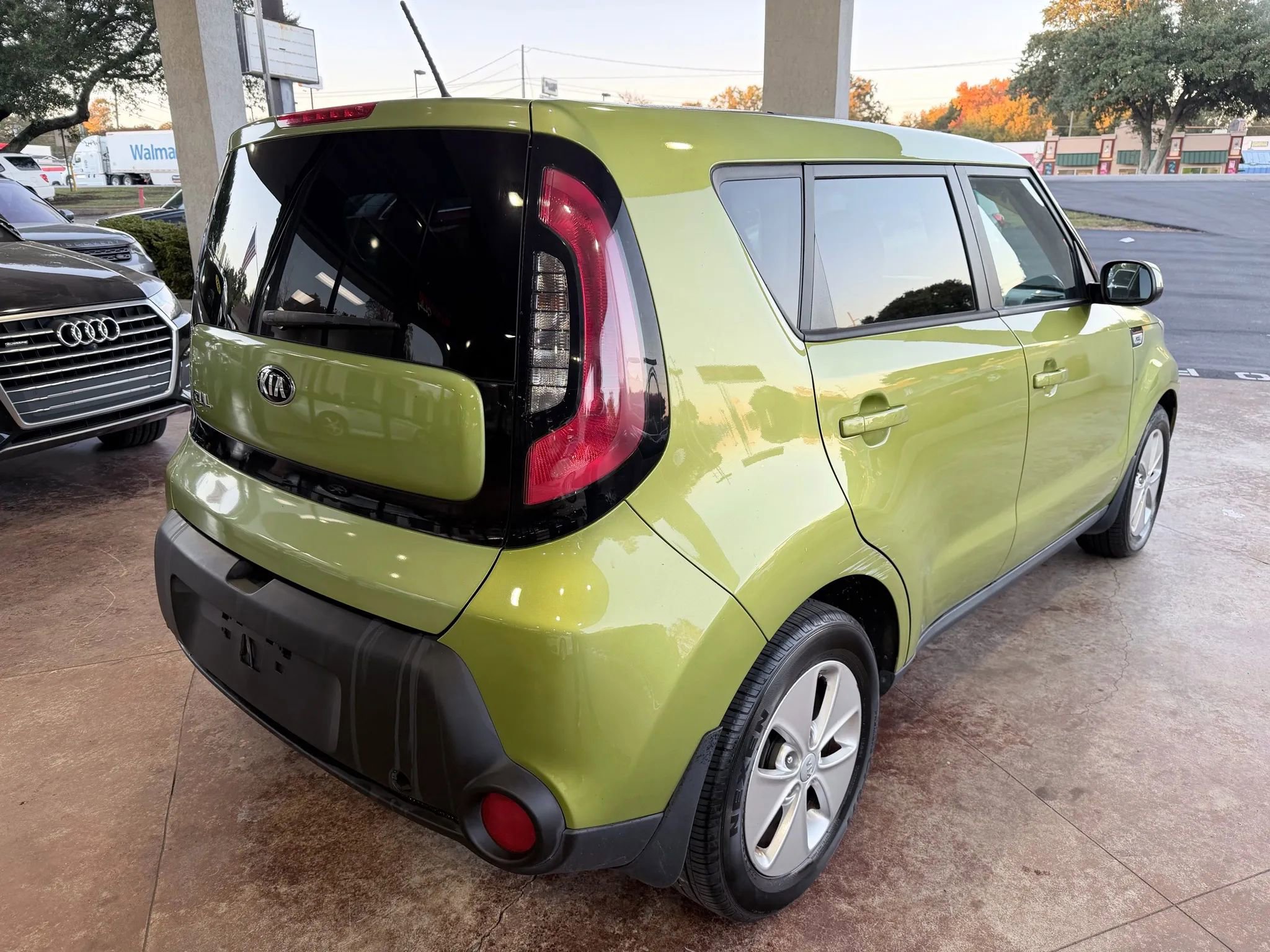 Used 2015 Kia Soul EV image 7