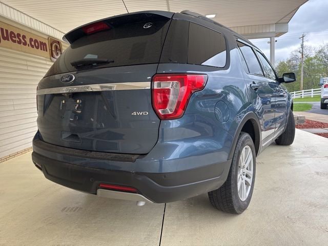 Used 2019 Ford Explorer XLT w/ Equipment Group 202A AWD/4WD image 3