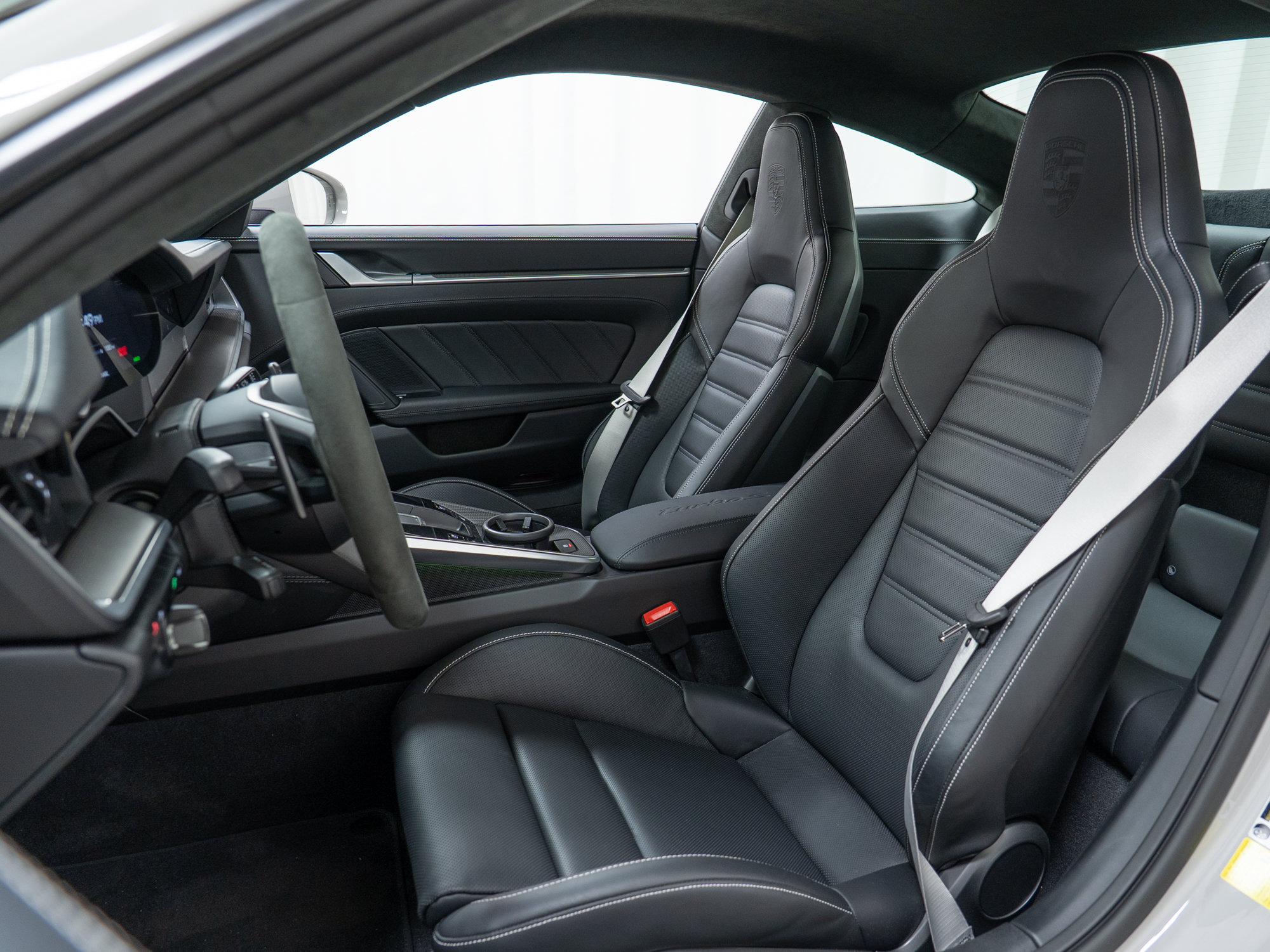 Certified 2025 Porsche 911 Turbo S AWD/4WD image 19