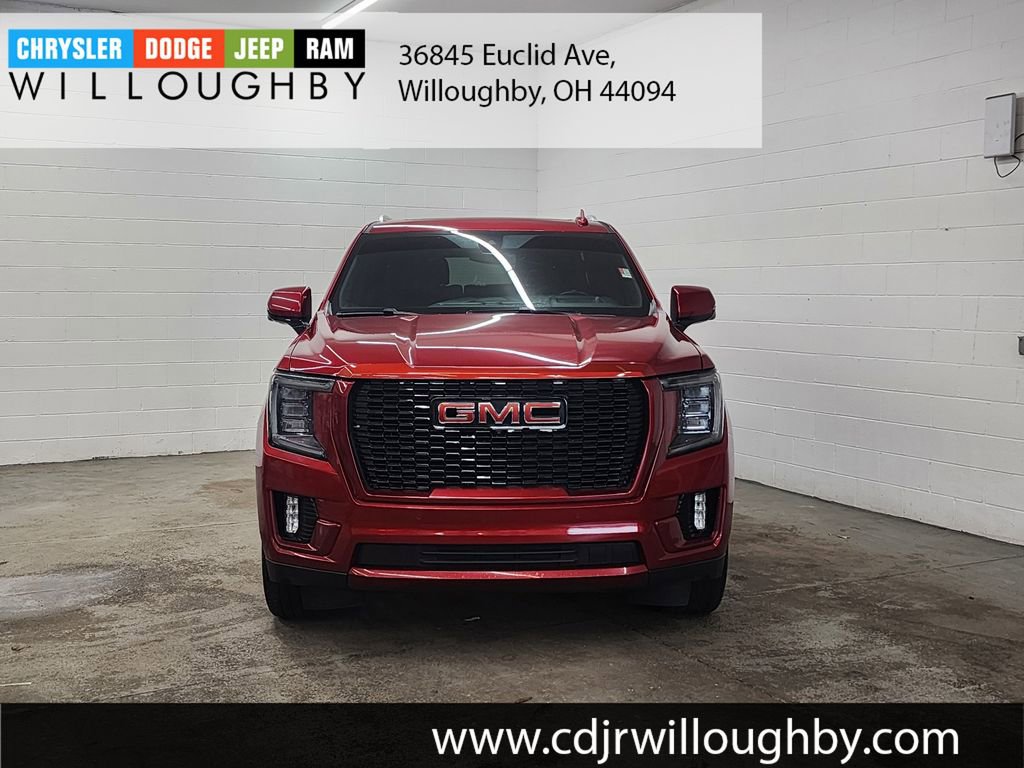 Used 2021 GMC Yukon Denali image 2