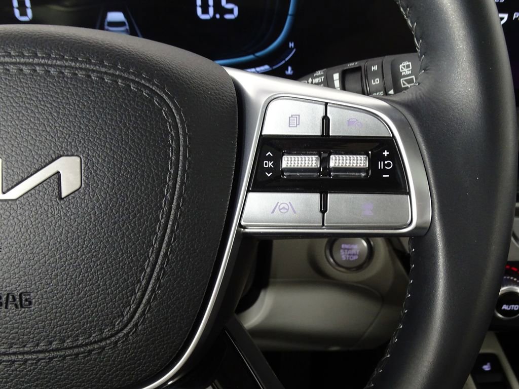 Used 2024 Kia Telluride EX w/ EX Captain's Chair Package image 28