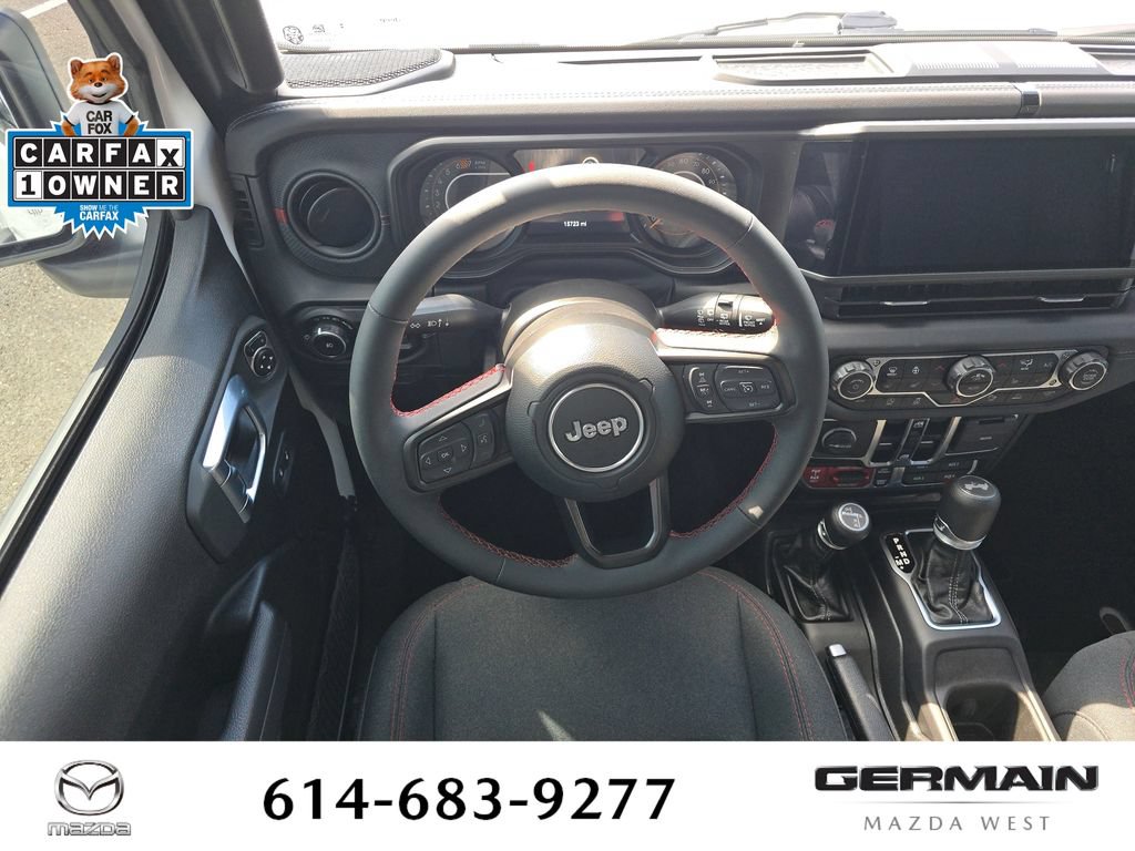 Used 2025 Jeep Wrangler Unlimited Rubicon w/ Safety Group AWD/4WD image 19