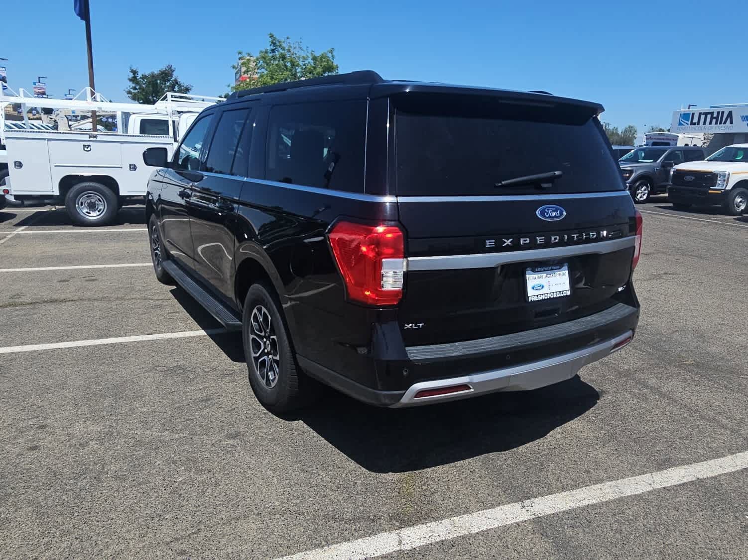 Used 2024 Ford Expedition Max XLT AWD/4WD image 6