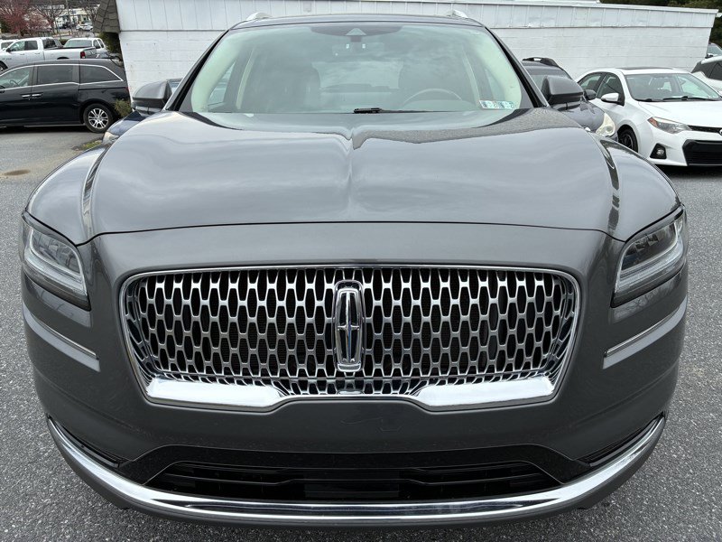 Used 2021 Lincoln Nautilus Reserve AWD/4WD image 2