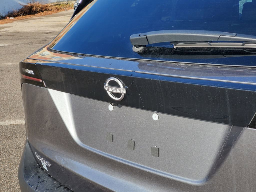 New 2026 Nissan Kicks SV w/ SV Premium Package AWD/4WD image 6