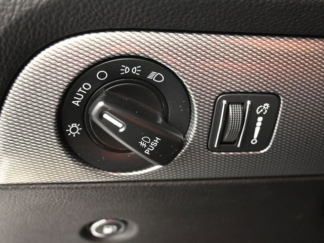 Used 2020 Dodge Durango R/T w/ Blacktop Package image 27