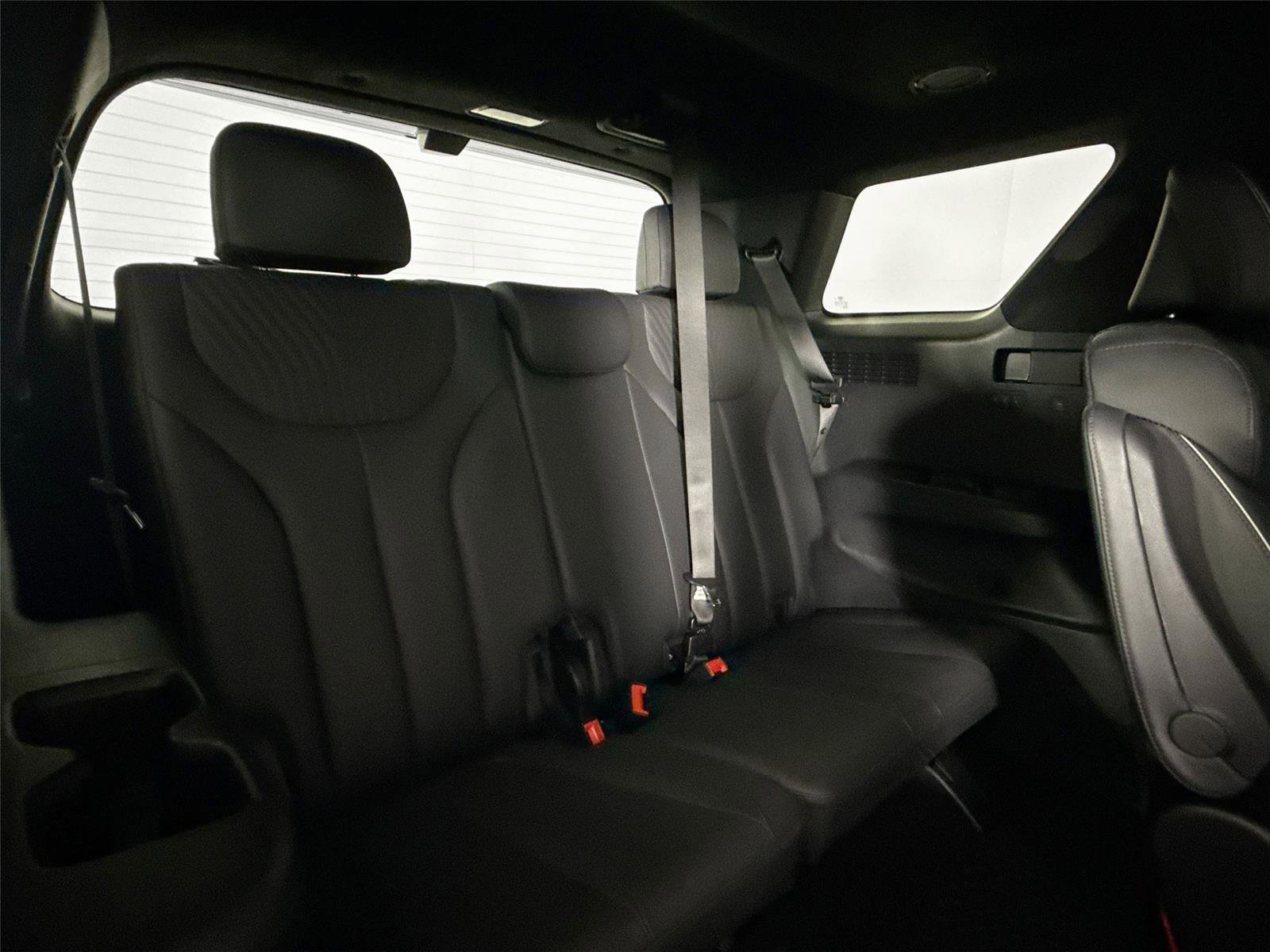 Used 2024 Hyundai Palisade Calligraphy FWD image 41