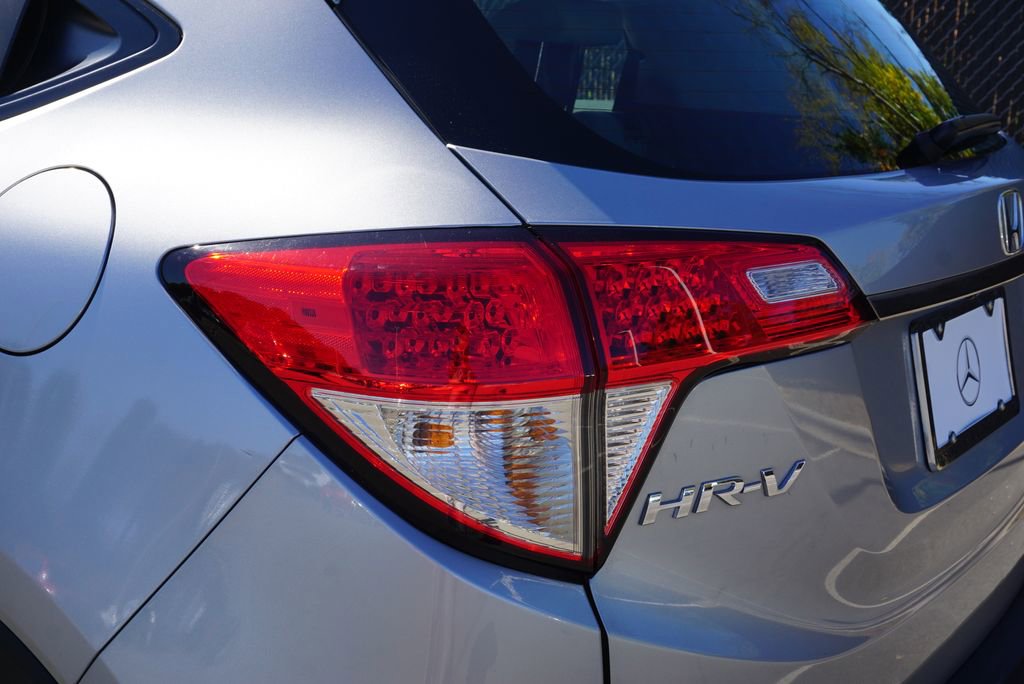 Used 2020 Honda HR-V LX image 15
