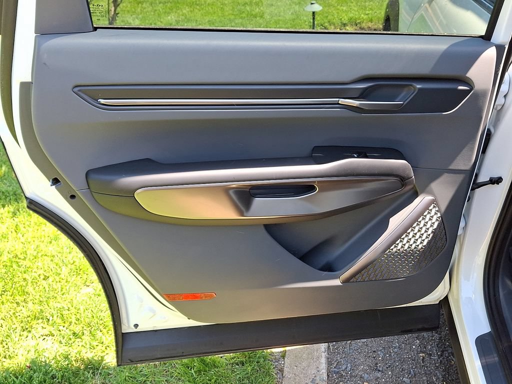 Certified 2024 Kia EV9 Wind AWD/4WD image 10