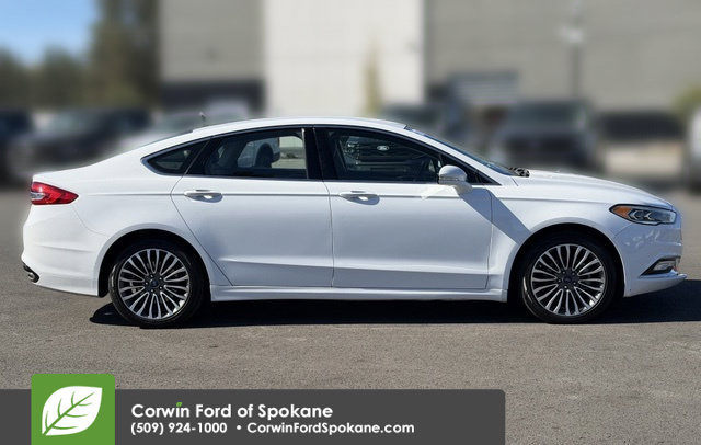 Used 2017 Ford Fusion SE AWD/4WD image 10