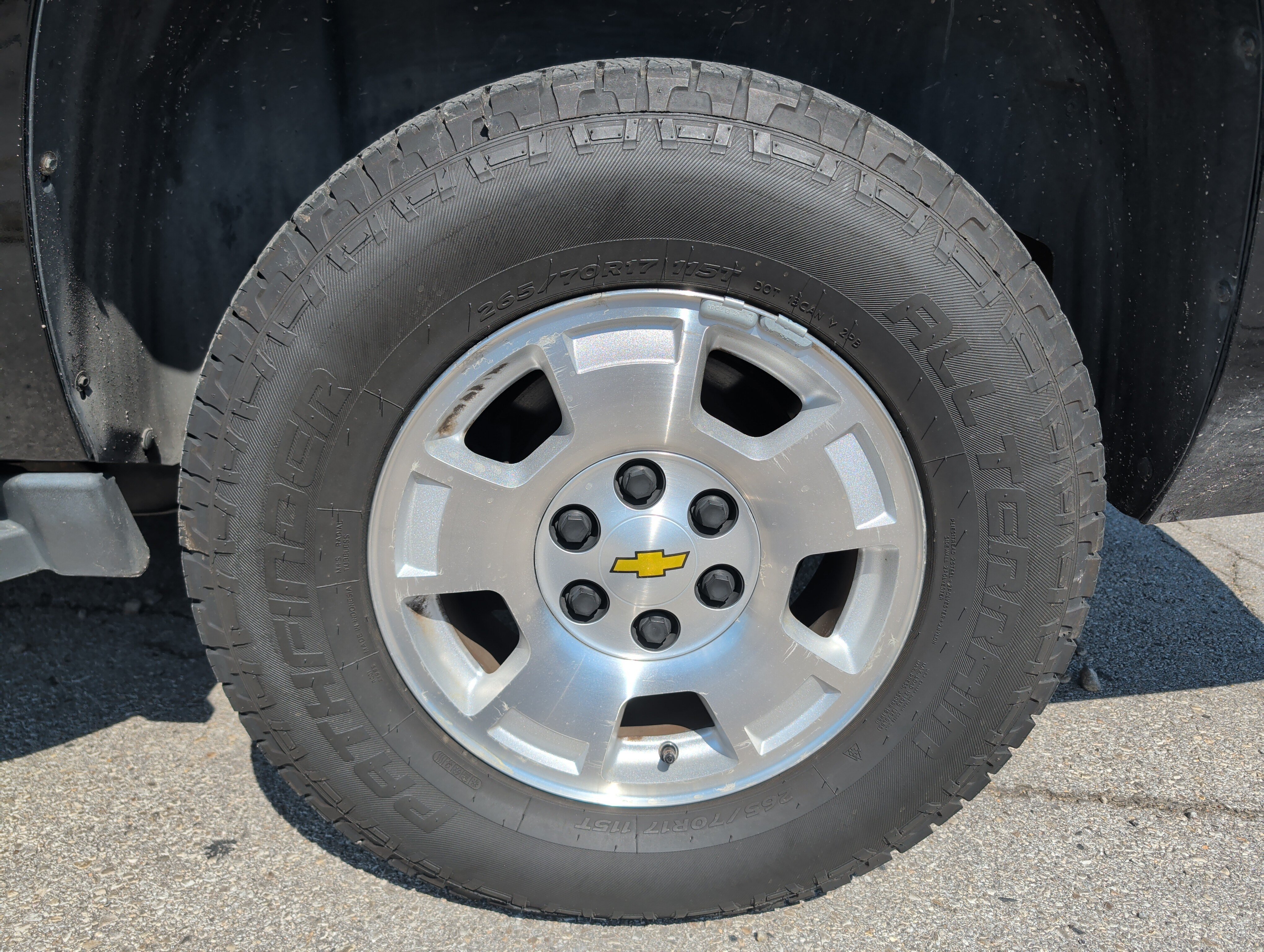 Used 2010 Chevrolet Suburban LT AWD/4WD image 23