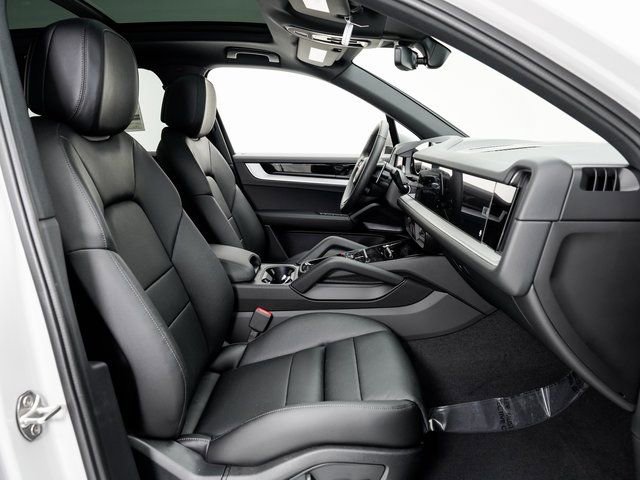 New 2026 Porsche Cayenne image 23