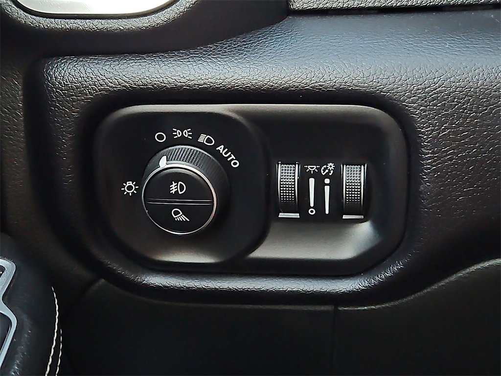 Used 2020 RAM 3500 Laramie image 25