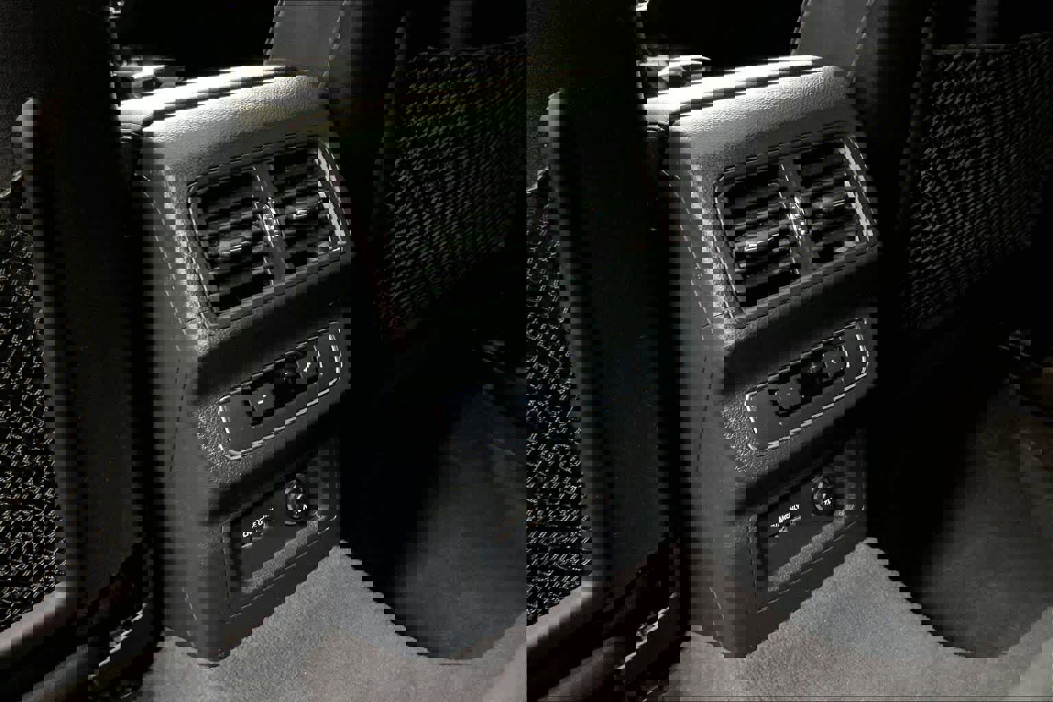 Used 2023 Audi Q5 Premium w/ Convenience Package image 35