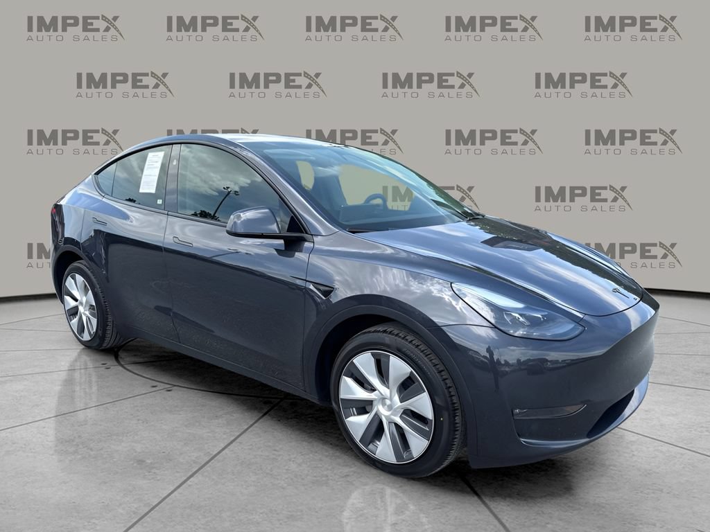 Used 2024 Tesla Model Y Long Range AWD/4WD image 7