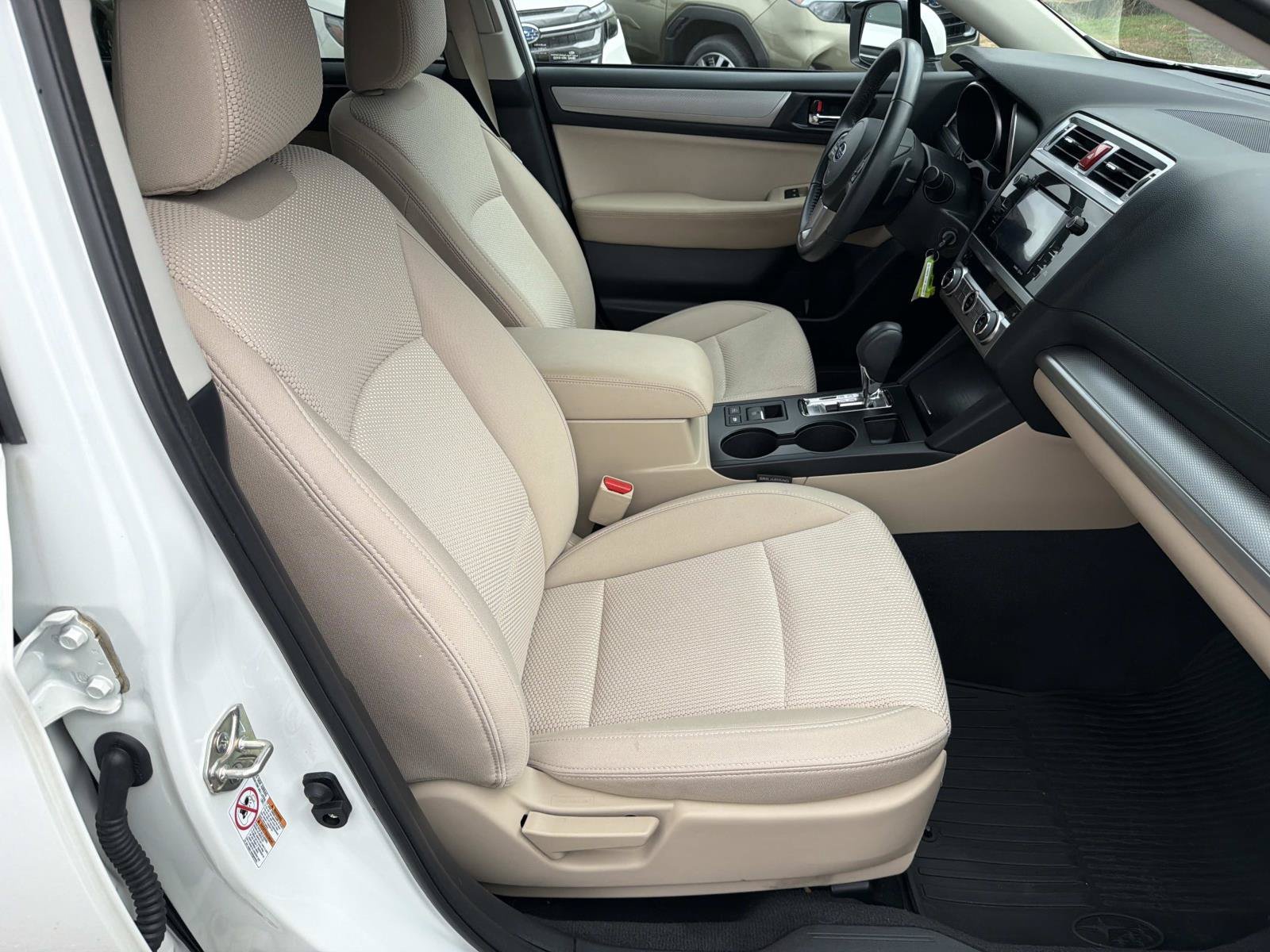 Used 2017 Subaru Outback 2.5i Premium AWD/4WD image 14
