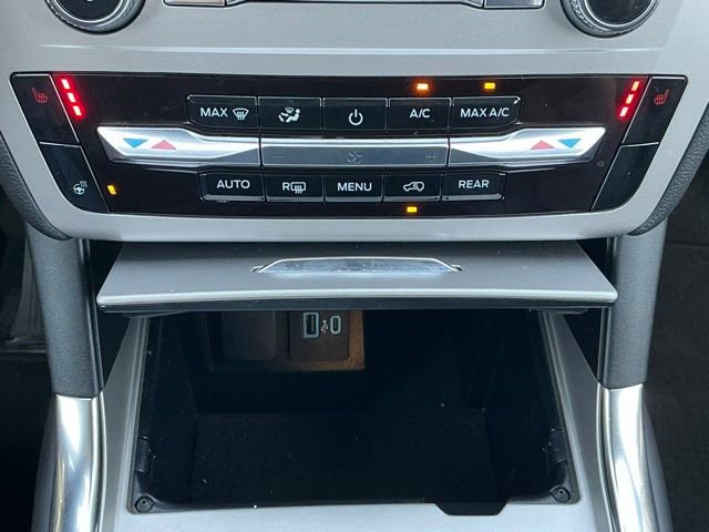Used 2023 Ford Explorer XLT w/ Equipment Group 202A AWD/4WD image 31