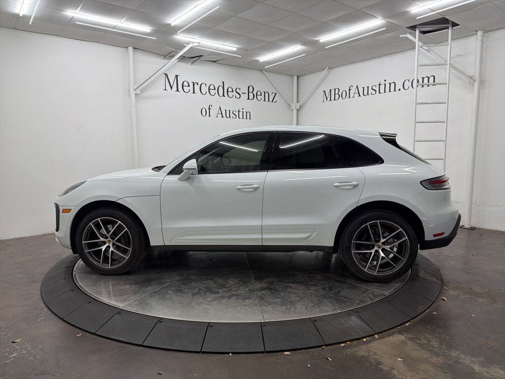 Used 2022 Porsche Macan image 4