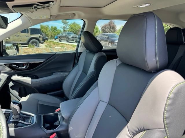 Used 2025 Subaru Outback Onyx Edition XT AWD/4WD image 12