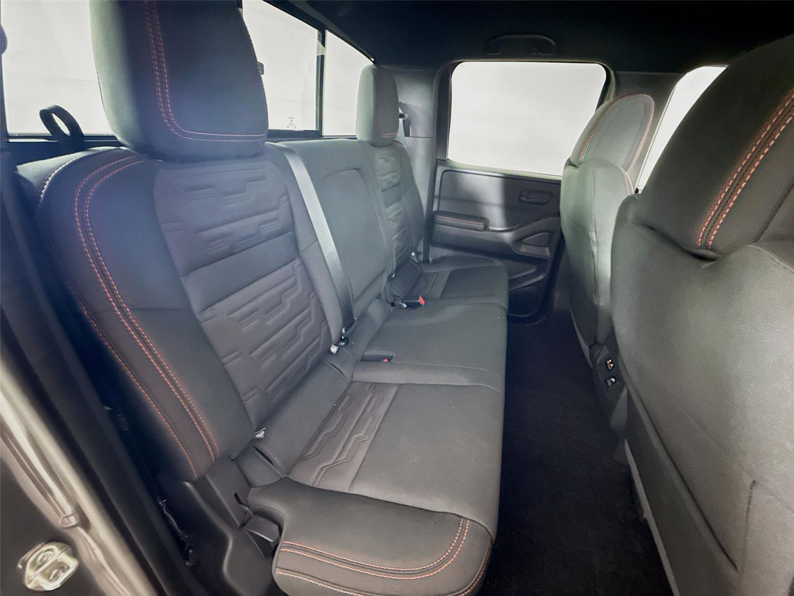 Used 2026 Nissan Frontier PRO-4X w/ Pro-4x Convenience Package image 17