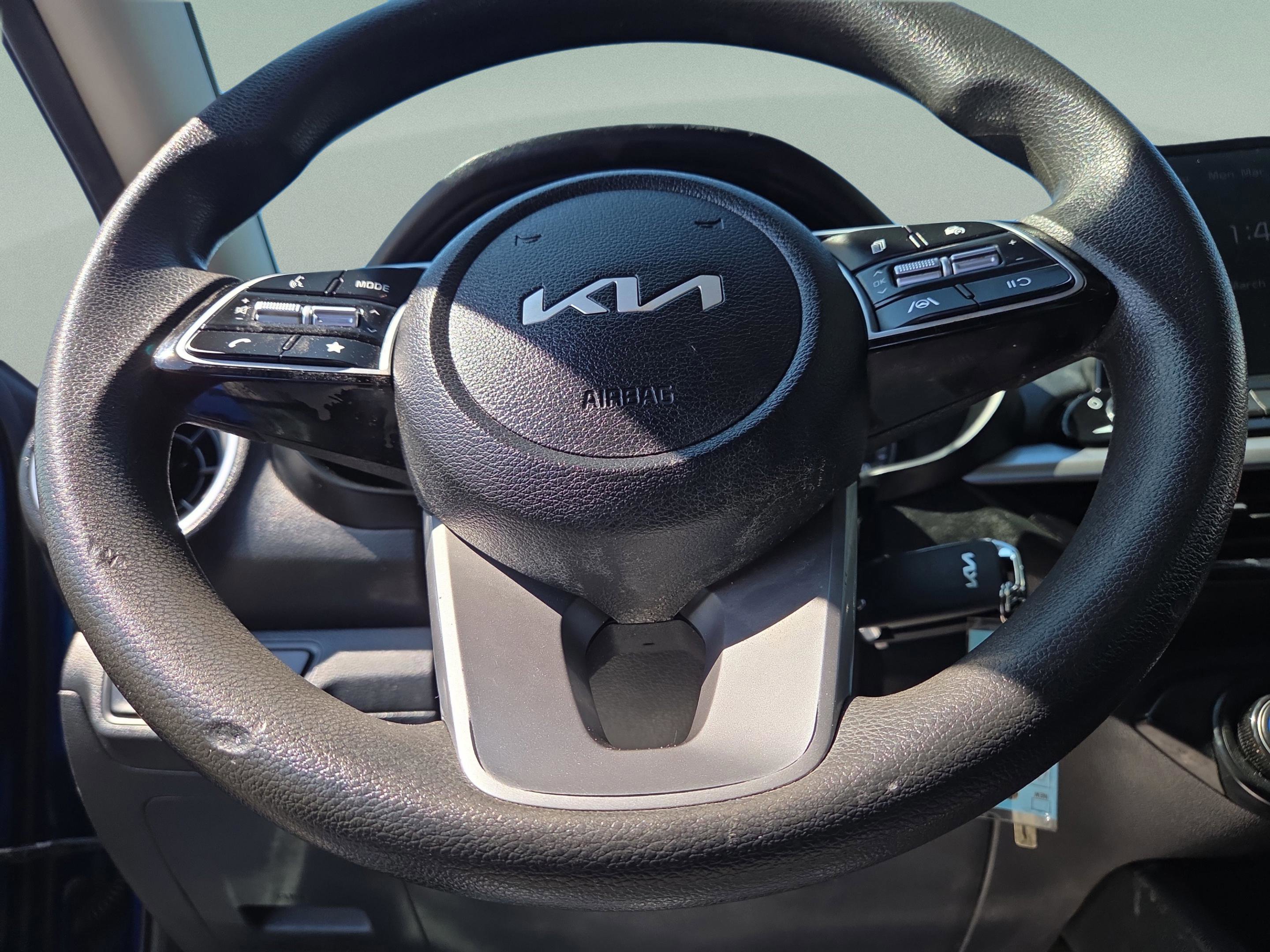 Used 2024 Kia Forte LXS image 15