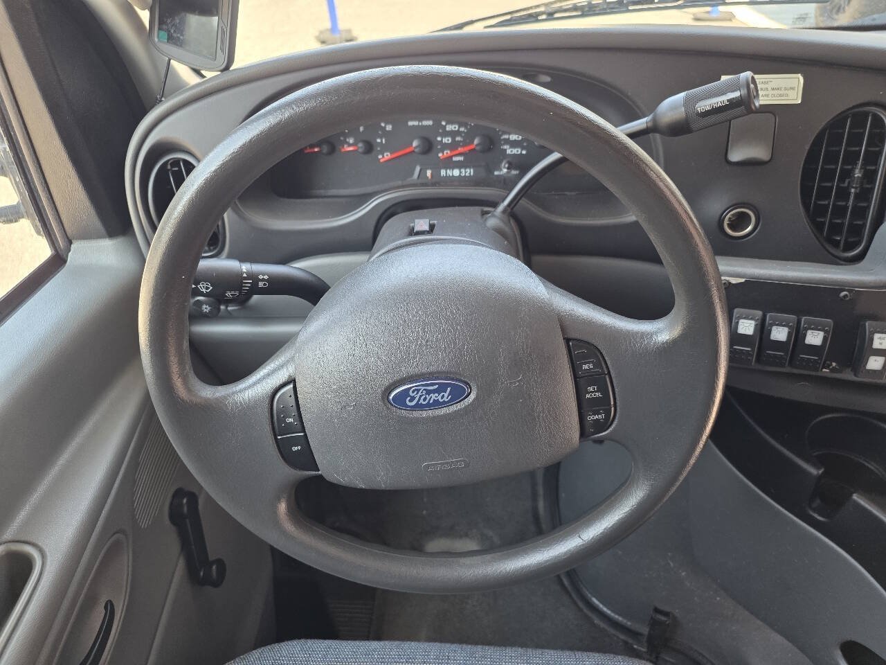 Used 2006 Ford E-450 and Econoline 450 RWD image 20
