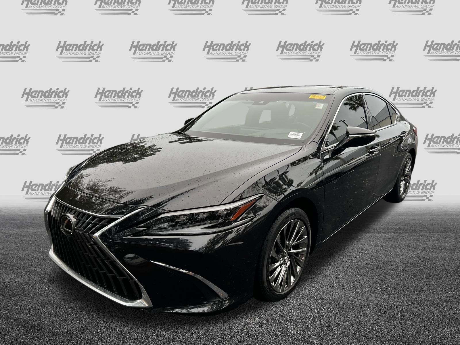 Used 2024 Lexus ES 300h Ultra Luxury image 5