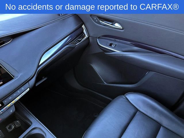 Certified 2023 Cadillac XT4 Luxury w/ Cold Weather Package image 29