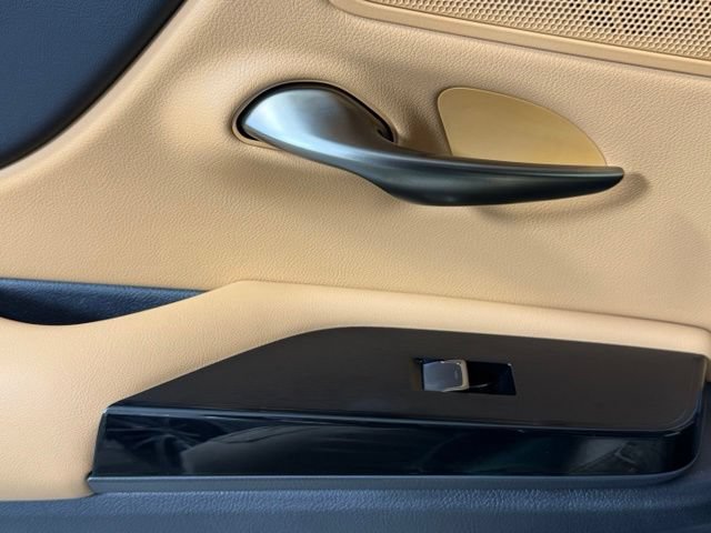 Used 2025 Lexus ES 350 w/ Premium Package FWD image 25